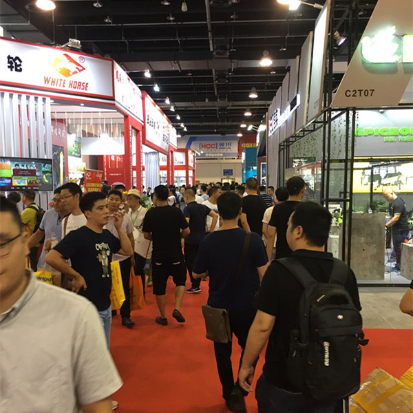 【大圣歸來】五金展圓滿結束，尊龍凱時人生就是搏展臺前賓客滿蓬