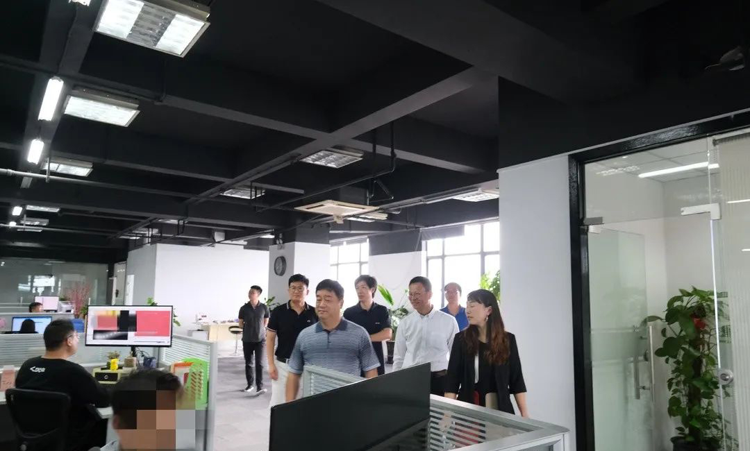 喜提西安電子科技大學微電子學院最佳就業合作伙伴獎